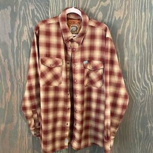 DIXXON Pueblo plaid flannel shirt in great used condition. A44